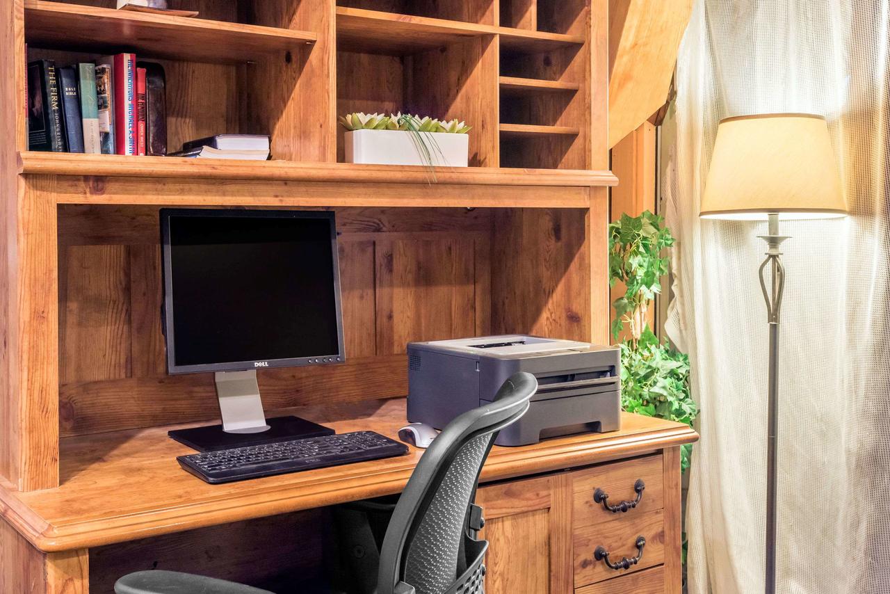 Days Inn By Wyndham Rutland/Killington Area - thumb 29