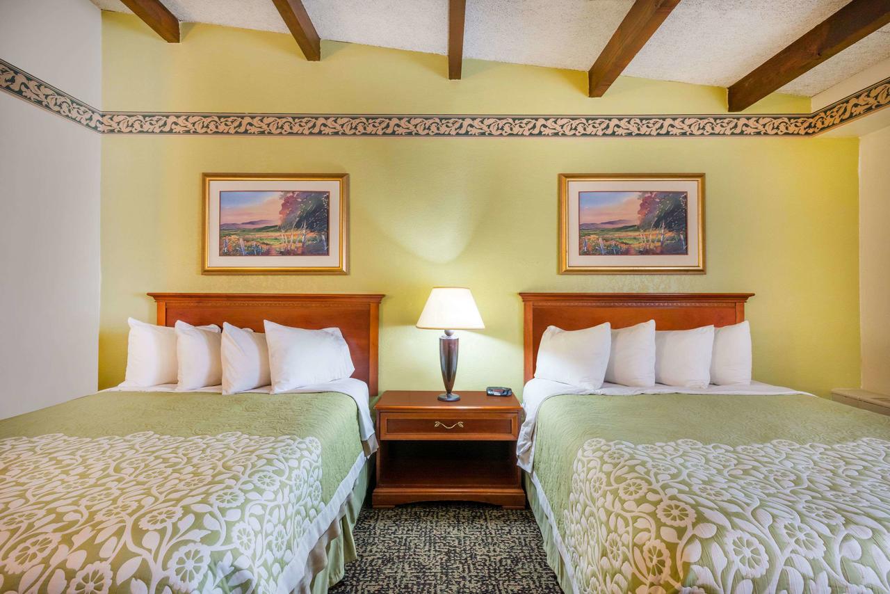 Days Inn By Wyndham Rutland/Killington Area - thumb 27