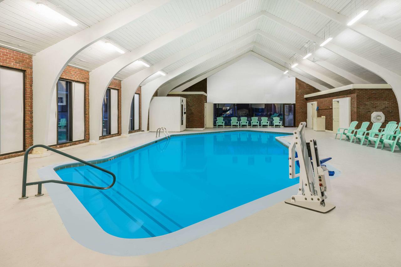 Days Inn By Wyndham Rutland/Killington Area - thumb 35