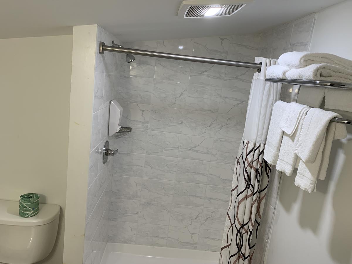 Four Winds Country Motel - thumb 39