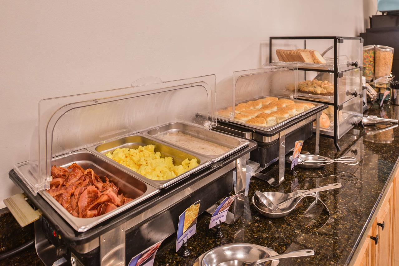 Best Western Plus Holiday Sands Inn & Suites - thumb 34