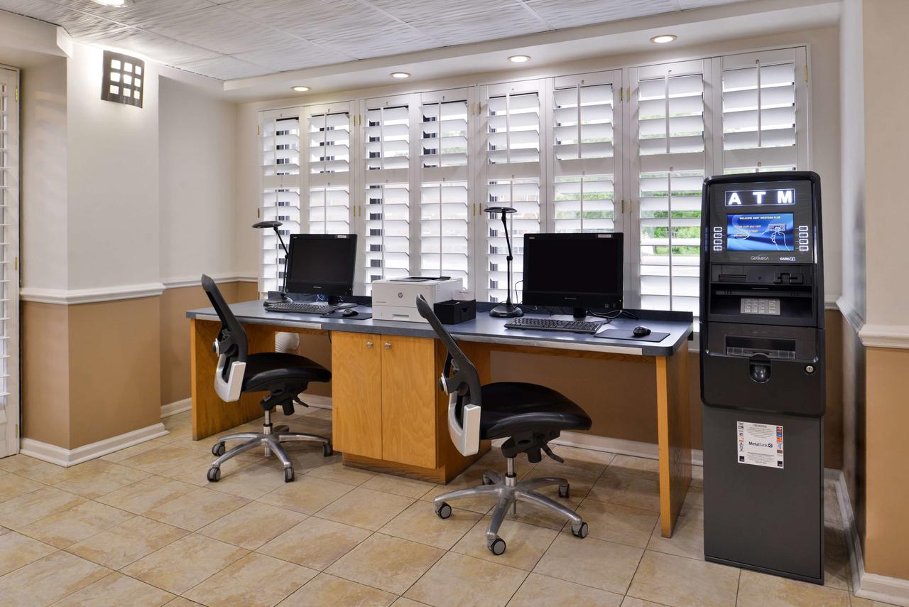 Best Western Plus Holiday Sands Inn & Suites - thumb 41