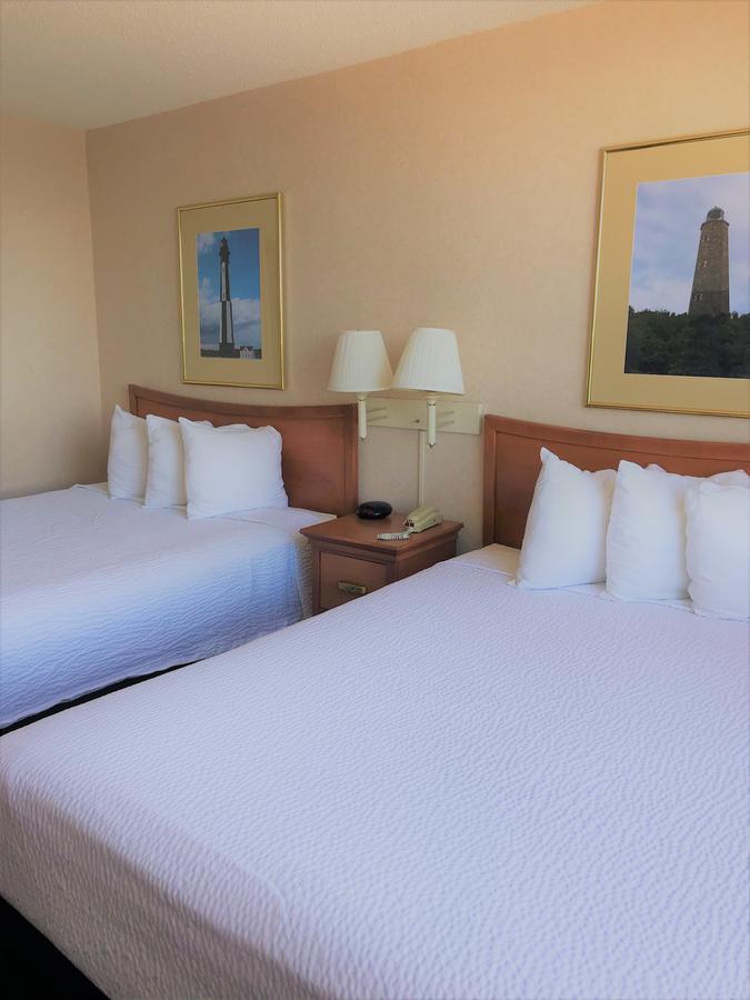 Four Sails Resort - thumb 9