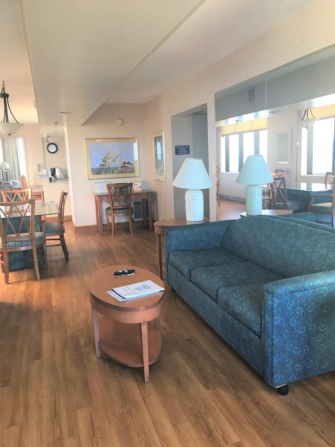 Four Sails Resort - thumb 12