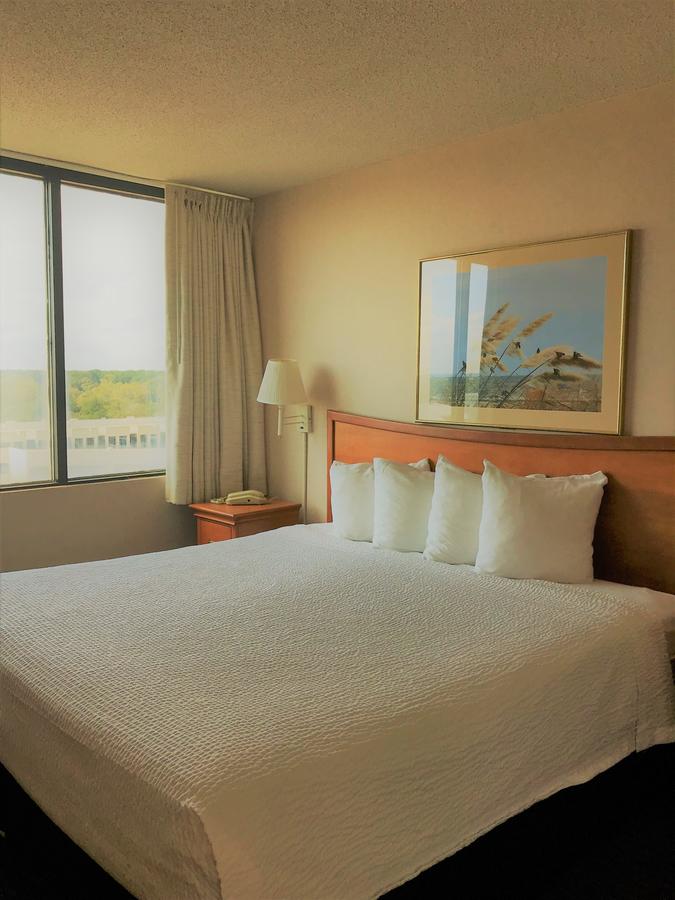 Four Sails Resort - thumb 5