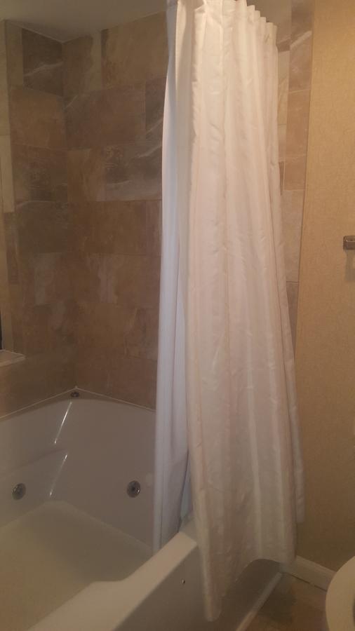 Four Sails Resort - thumb 44