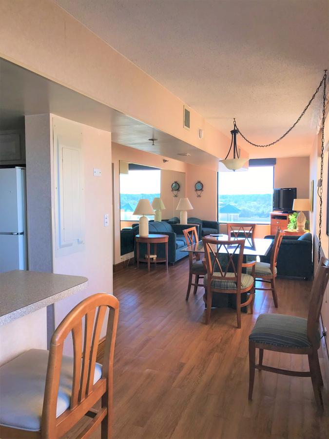 Four Sails Resort - thumb 11