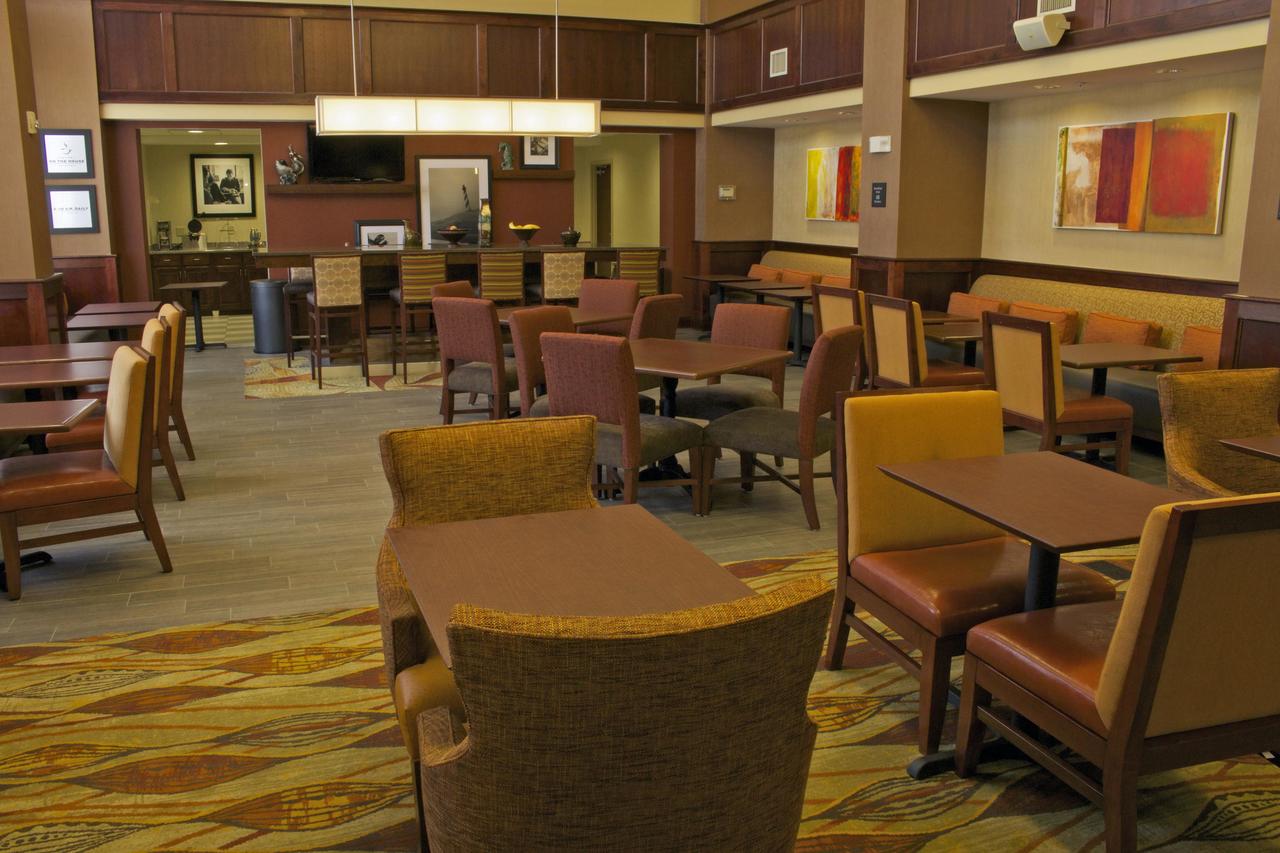 Hampton Inn & Suites Norfolk-Airport - thumb 25