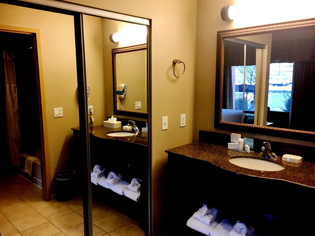 Hampton Inn & Suites Norfolk-Airport - thumb 3