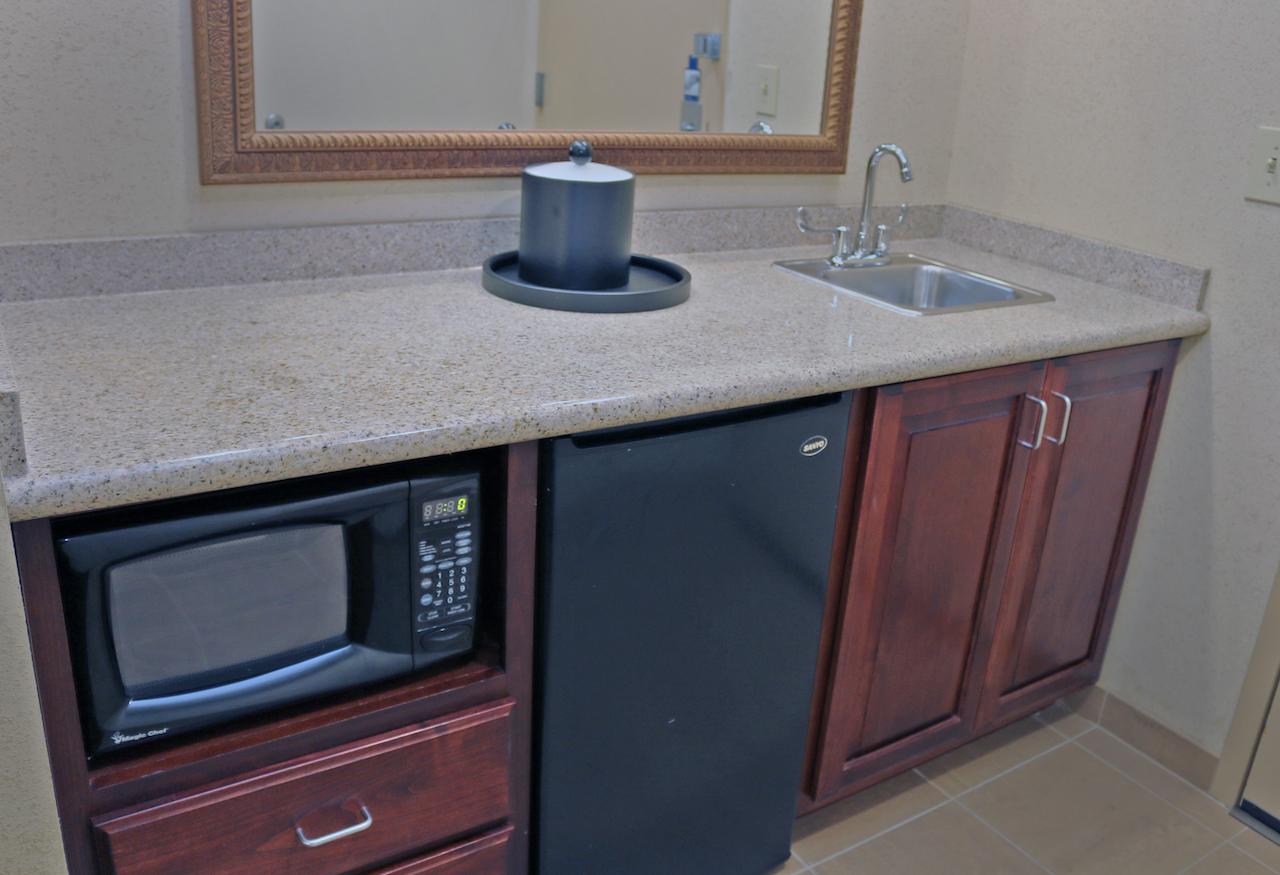 Hampton Inn & Suites Norfolk-Airport - thumb 19