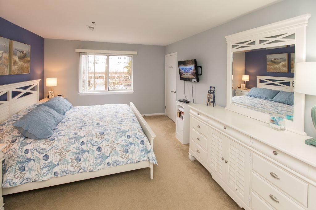 28th St Condo 304 - thumb 7