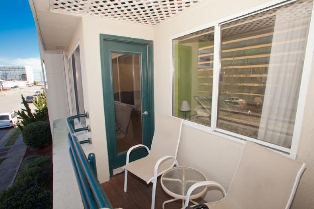 28th St Condo 304 - thumb 9