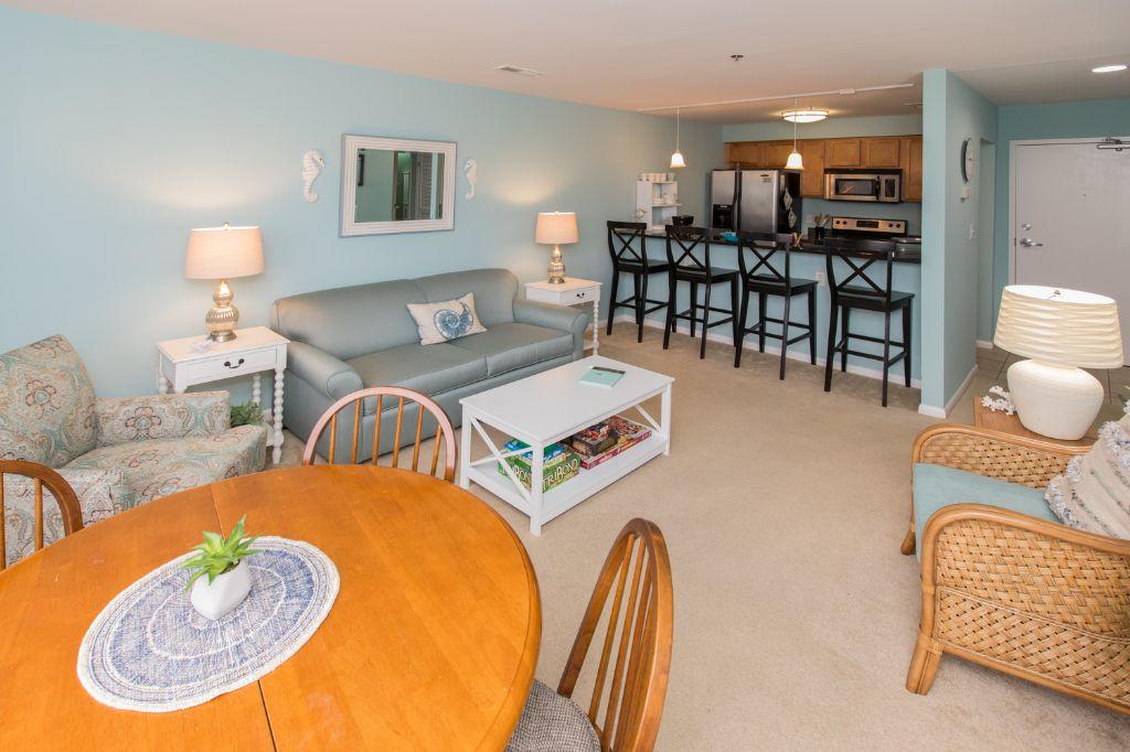 28th St Condo 304 - thumb 1