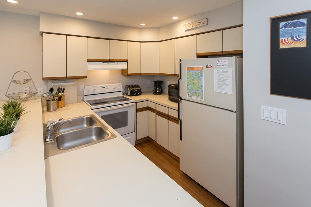 1734 Baltic Avenue Condo - thumb 10