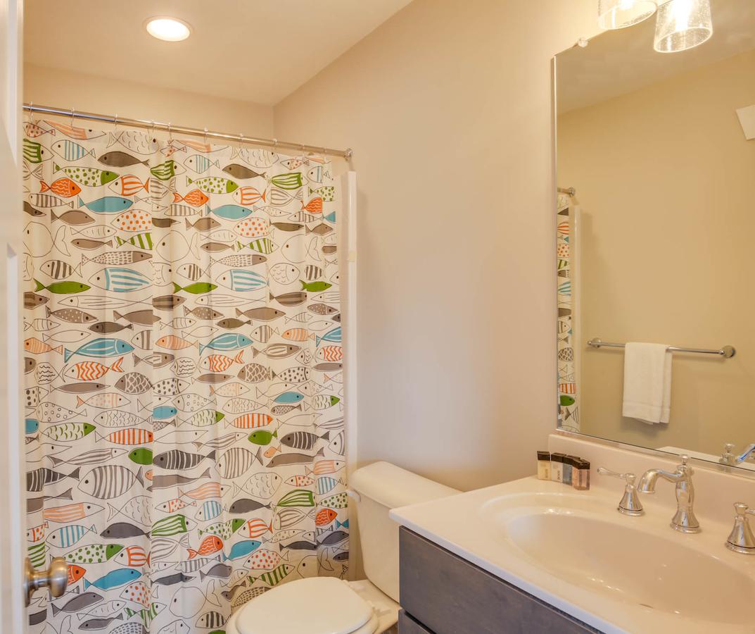 513 The First Colonial House - thumb 3