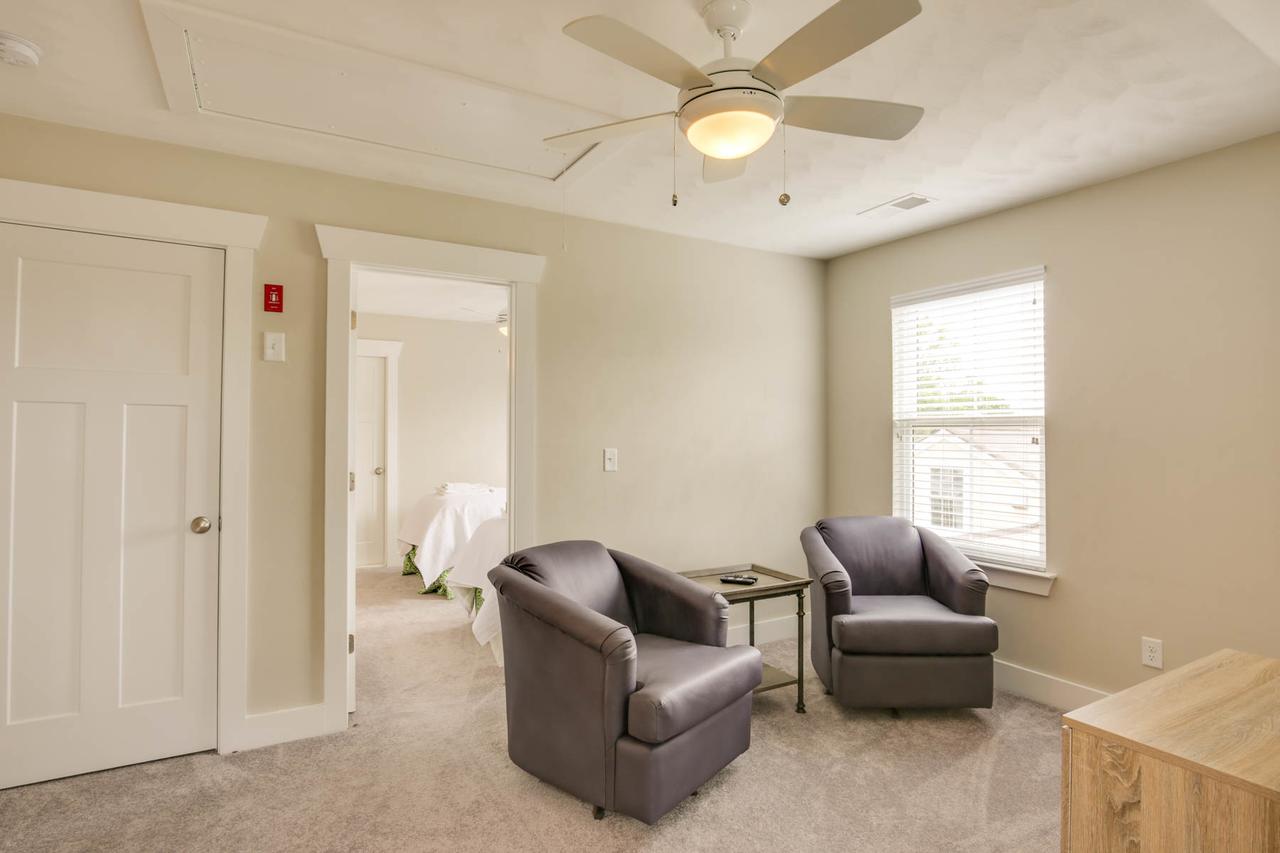 513 The First Colonial House - thumb 20