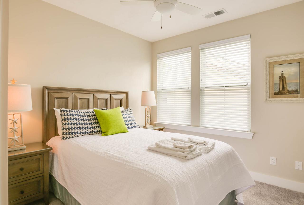 513 The First Colonial House - thumb 33