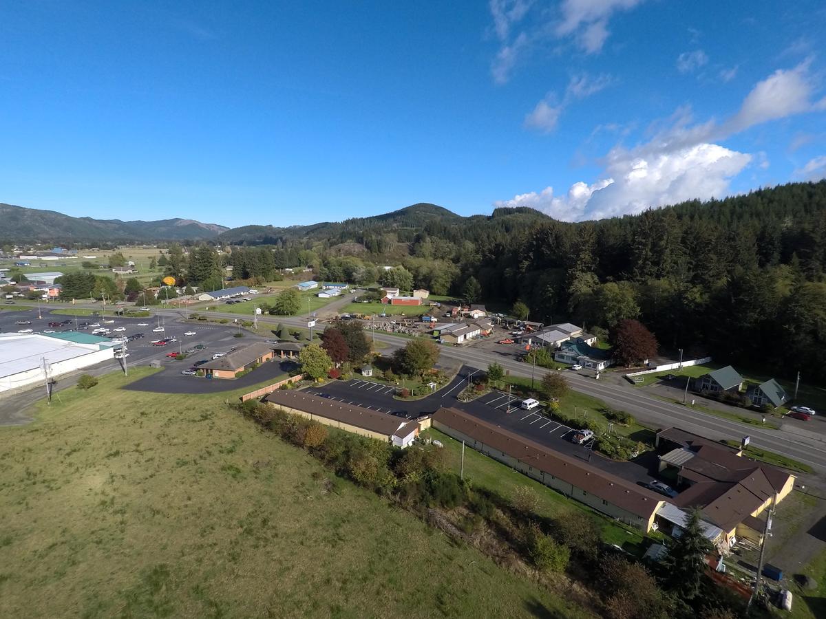 Town Motel - thumb 25