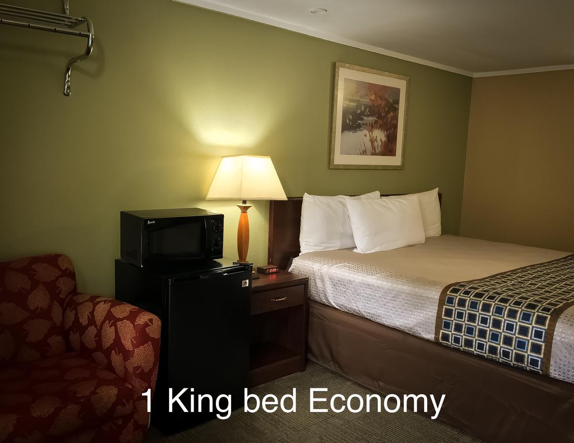 Town Motel - thumb 3