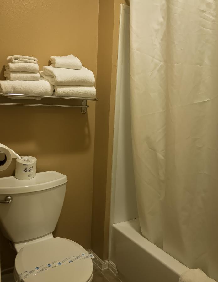 Town Motel - thumb 10