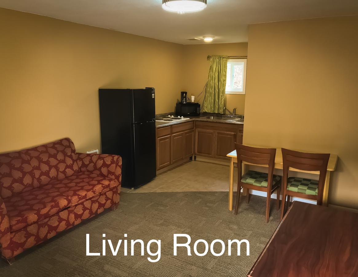 Town Motel - thumb 24