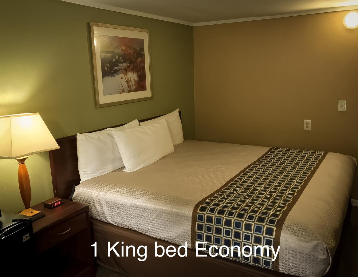 Town Motel - thumb 5