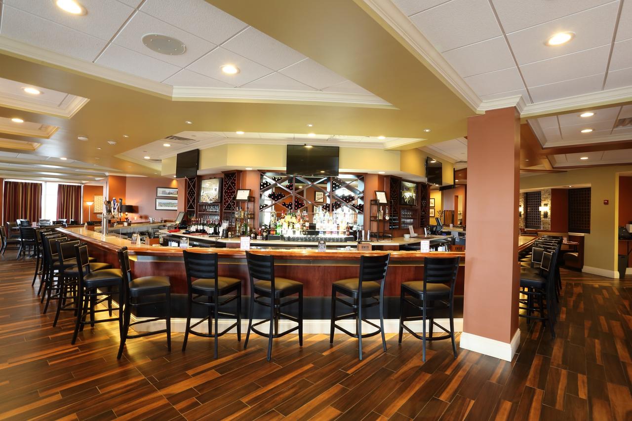 Holiday Inn Morgantown-University Area - thumb 9