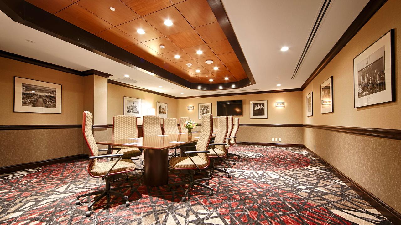 Best Western Premier Waterfront Hotel & Convention Center - thumb 40