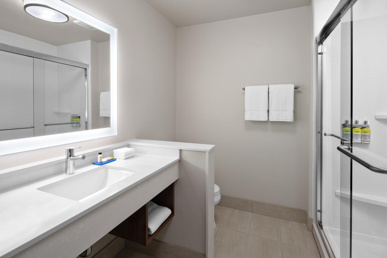 Holiday Inn Express & Suites - Elkhorn - Lake Geneva Area - thumb 7