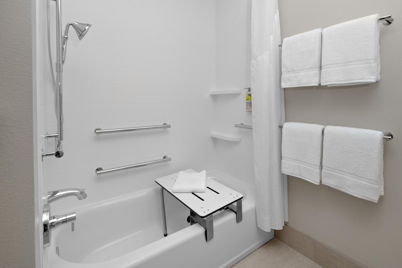 Holiday Inn Express & Suites - Elkhorn - Lake Geneva Area - thumb 23