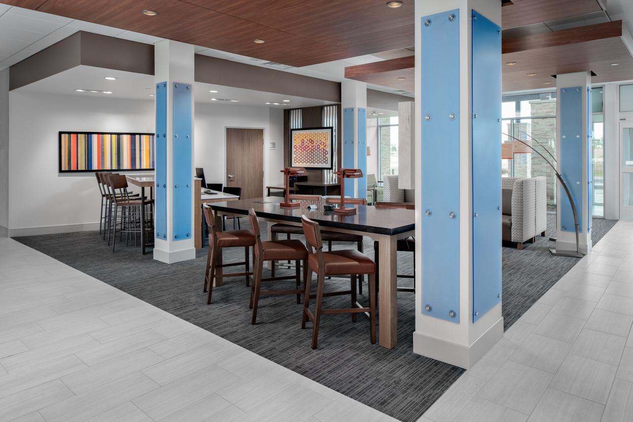 Holiday Inn Express & Suites - Elkhorn - Lake Geneva Area - thumb 13