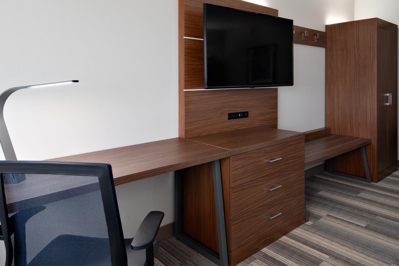 Holiday Inn Express & Suites - Elkhorn - Lake Geneva Area - thumb 5