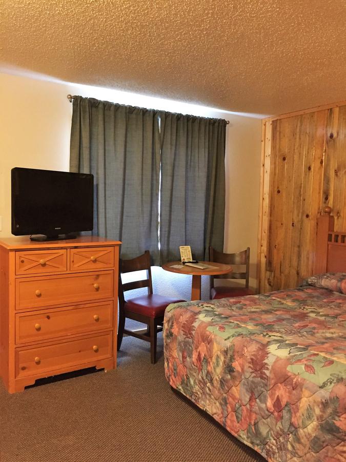 Z Bar Motel - thumb 36