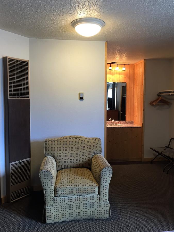 Z Bar Motel - thumb 34