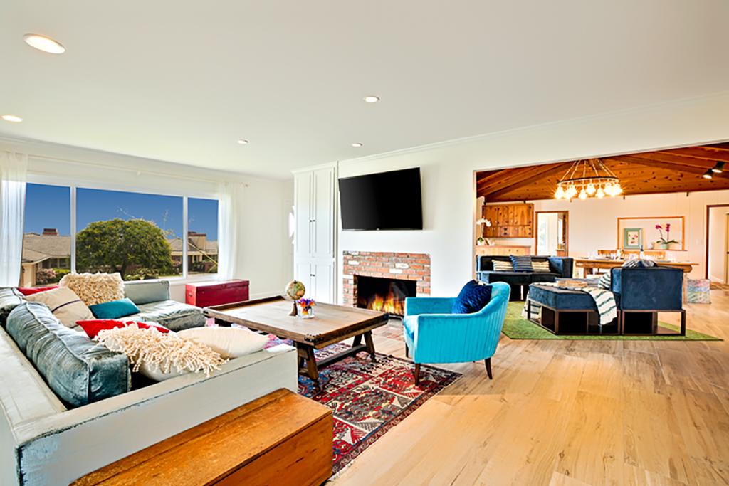 1402 - Point Loma Perch Four-Bedroom Holiday Home - thumb 3