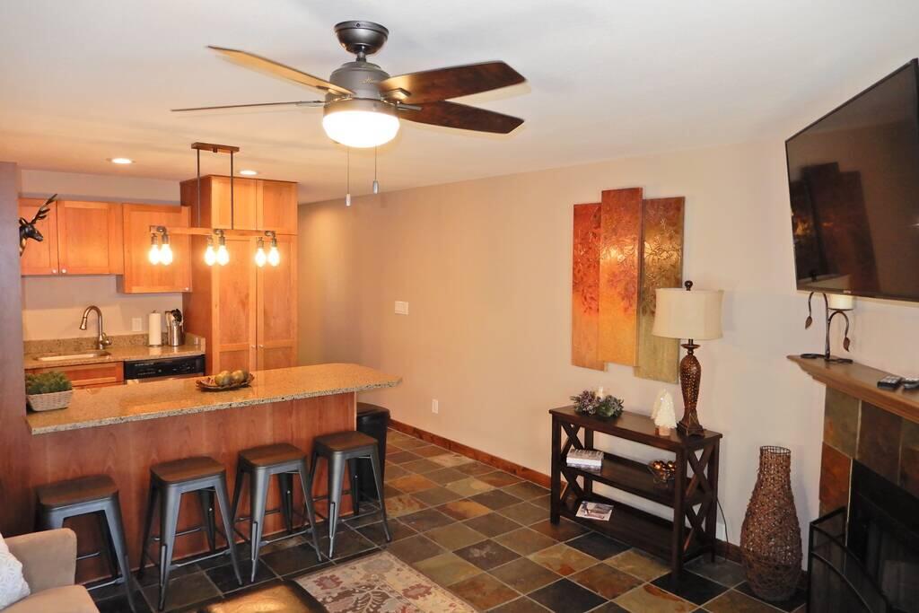 211 1br Condo Across From Park City Resort - thumb 2