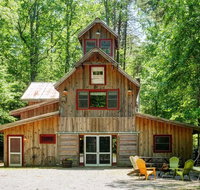 '7 Timbers' Jasper Cabin on 15 Acres with Creeks! - Accommodation Ohio