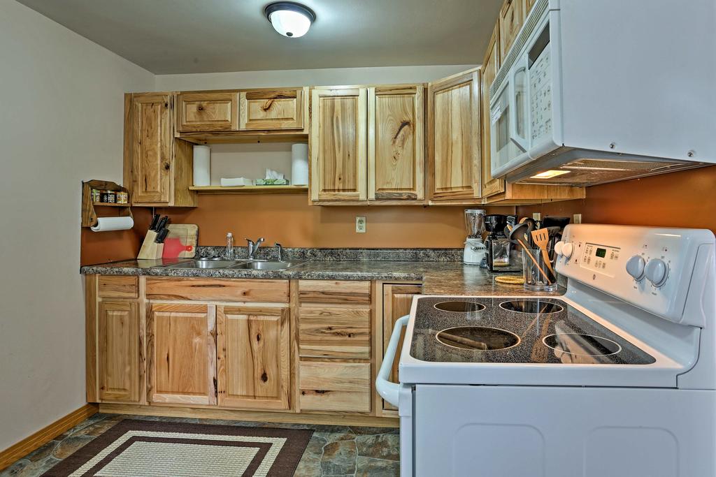 'Eagle's View Cabin' 5 Miles To Deerfield Lake! - thumb 2