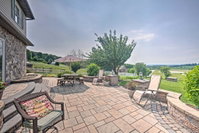 'Hilltop Scenic View Lodging' in New Holland Accommodation Ohio