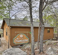 'The Dreamcatcher' Mountain View Cabin with Deck - Accommodation Ohio