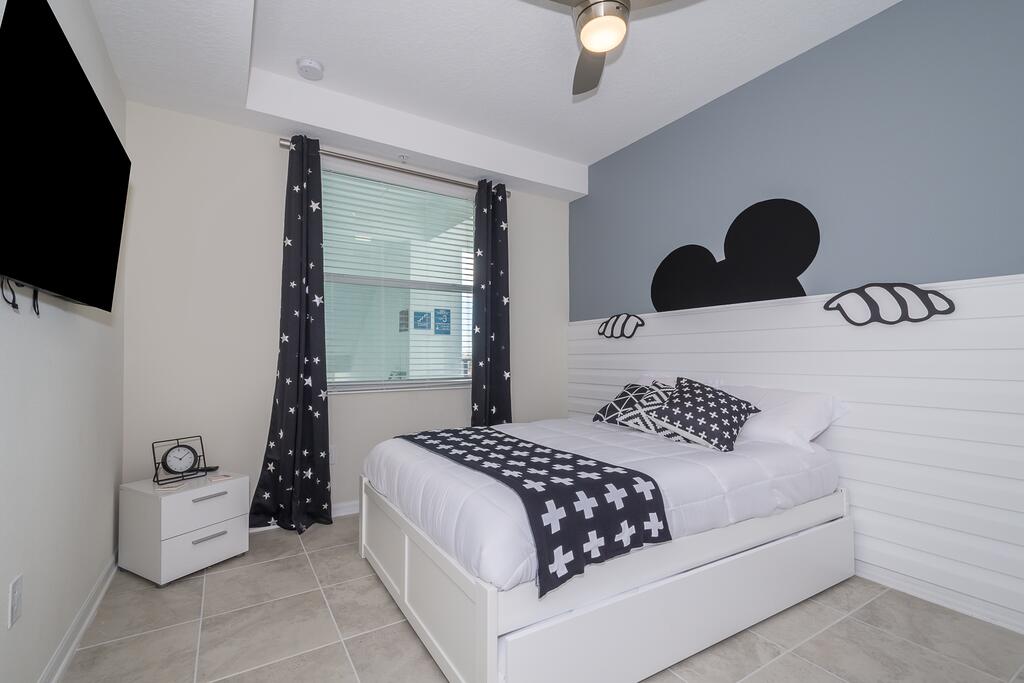 (AA307) Storey Lake Condo 2/2, Free Waterpark - thumb 3