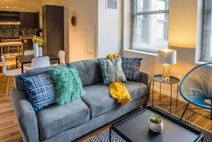 1 BR And 2 BR Apt In Central Business District By Frontdesk