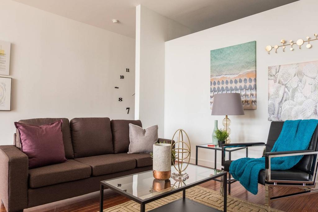 1 BR Apt Near AA Center With Parking By Frontdesk - thumb 0