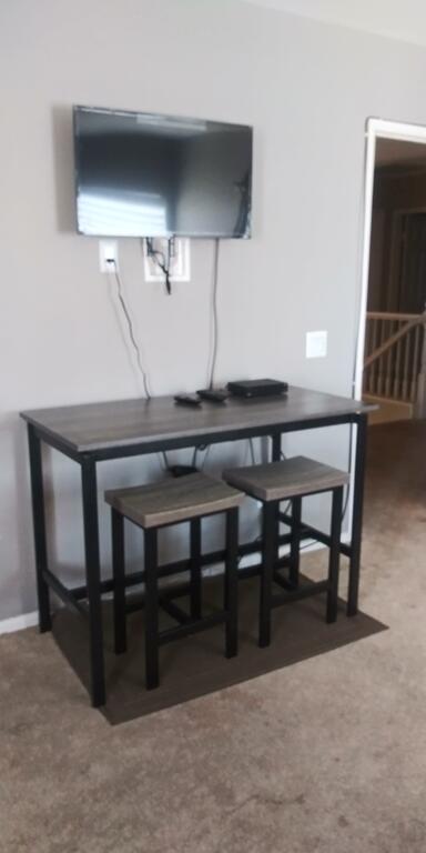 10 Min To Airport, Kaiser Hospital, Amazon, Mountain, Beaches - thumb 3