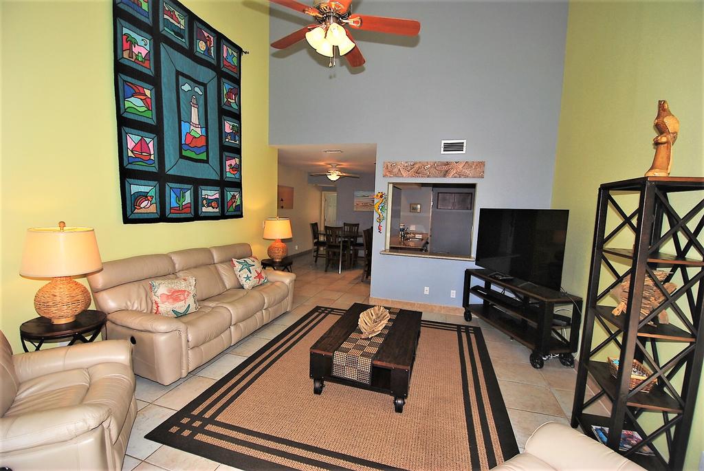 112 E. Cora Lee Townhouse - thumb 3