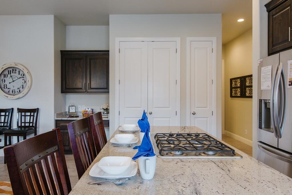 2062 Coral Ridge Coral Oasis At Coral Ridge Extra Parking, Ping Pong, Clubhouse Amenities - thumb 3