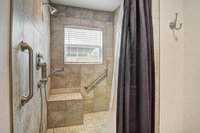 3 bedroom 2 bath nestled in the oak trees right on Copano Bay Private Pier Accommodation Ohio