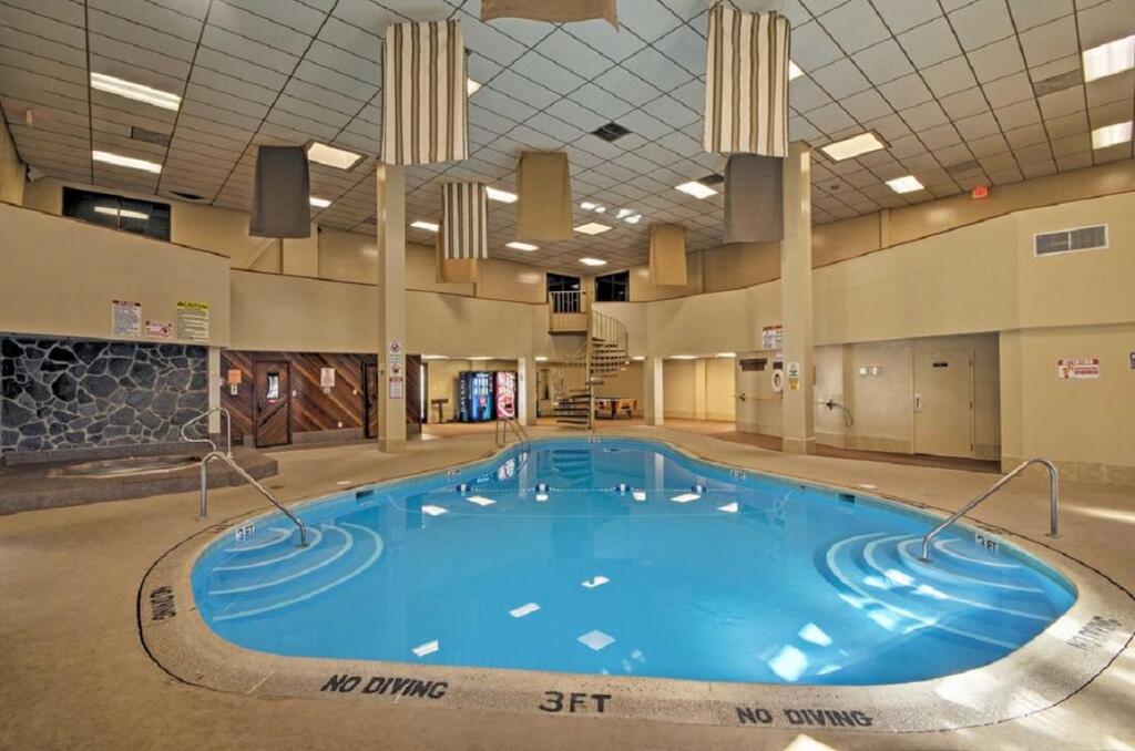 3204A - Platinum 1 Bdrm- 500 SF Sleeps 4 - thumb 2