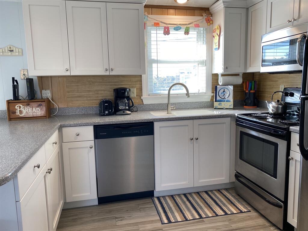 40255 N Beachcomber Dr Home - thumb 3