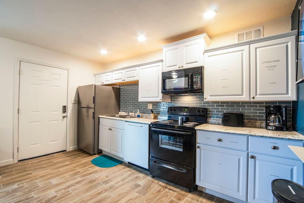 41B - Casa Grande Modern 1bd Condo Heated Pool - thumb 3